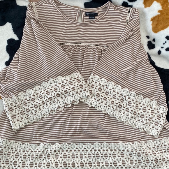cute womens blouse! - Picture 1 of 1
